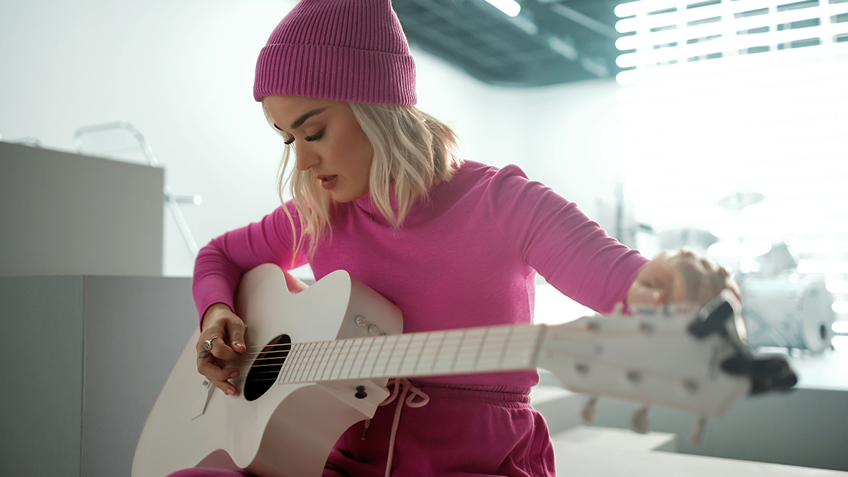 Global Pop Superstar Katy Perry Headlines Gap’s Holiday 2021 Campaign
